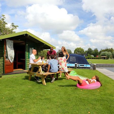 Camping Recreatiepark Aalsmeer Esterno foto